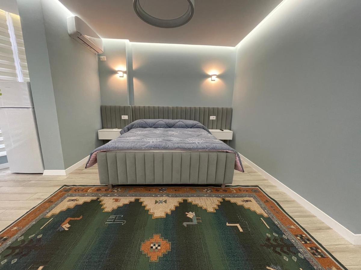 Comfort Apartment In City Center Tirana Kültér fotó