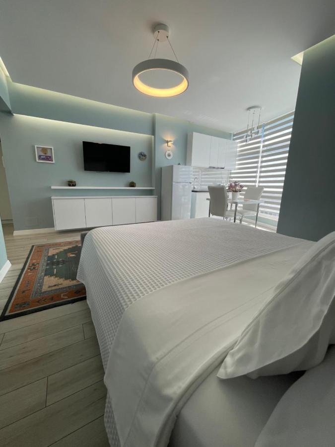 Comfort Apartment In City Center Tirana Kültér fotó