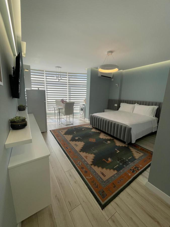 Comfort Apartment In City Center Tirana Kültér fotó